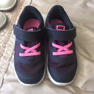 Girls Nike shoes